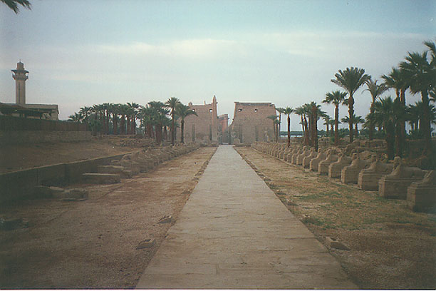 [Temple_of_Luxor.jpg]