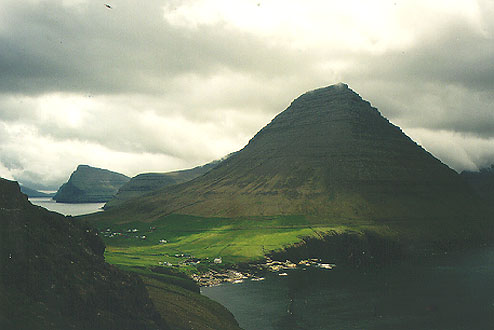 [Faroese_Vidaroy.jpg]