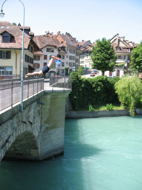 [jump-to-river-aare_246669502_o.jpg]